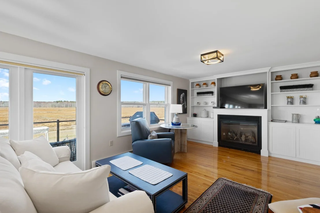 Photo of 1643 Ocean