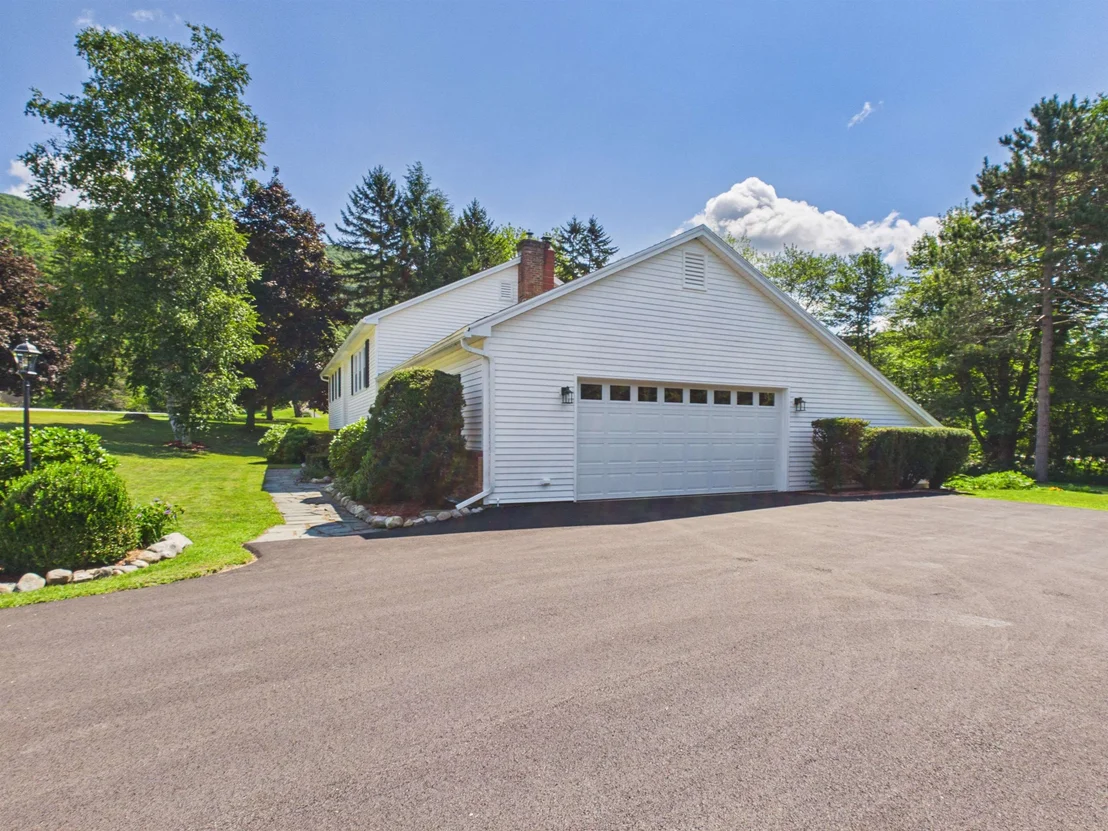 Photo of 339 Eastridge
