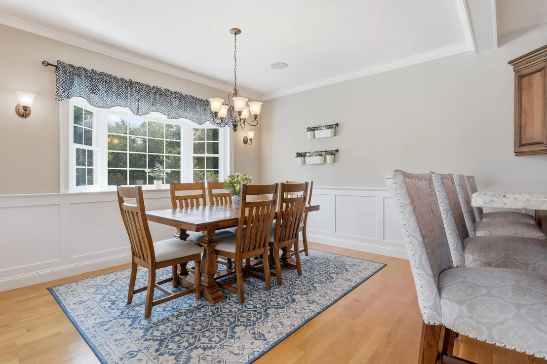 Photo of 28 Lamplighter
