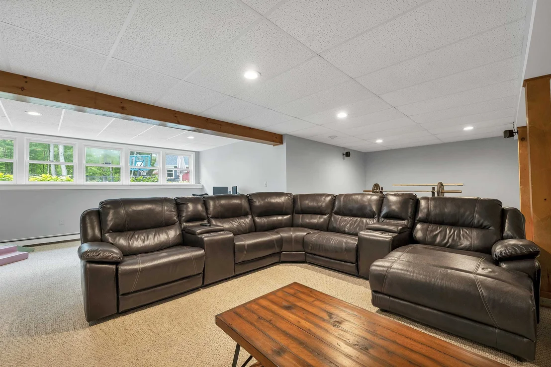 Photo of 27 Oakmont
