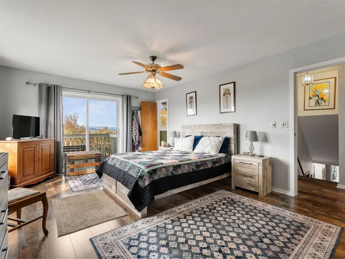 Photo of 771 Robinson
