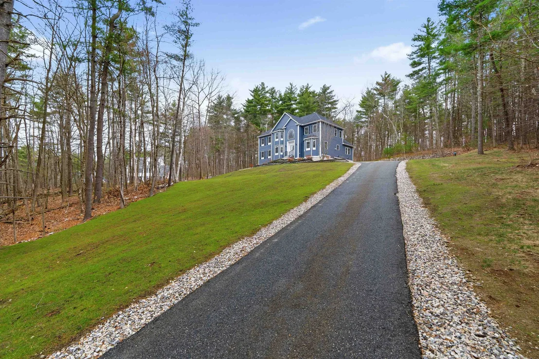 Photo of 18 Longmeadow