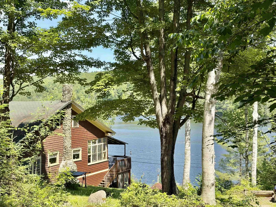 Photo of 263 Cedar Pond