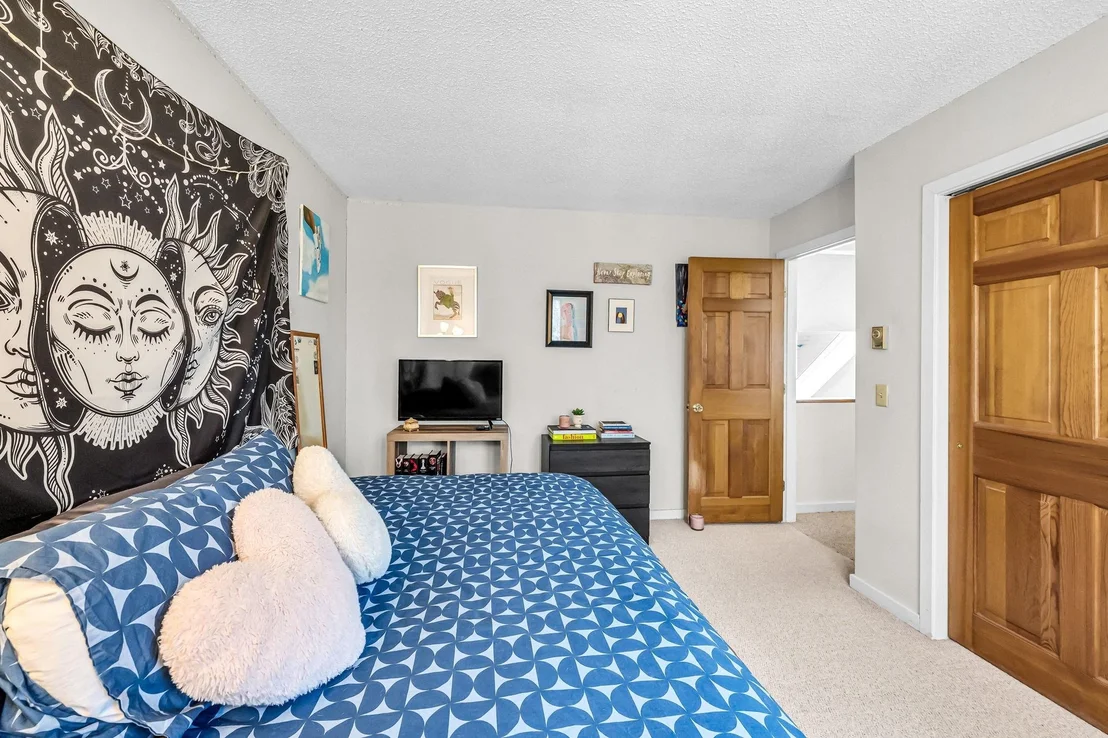 Photo of 36 Buckboard