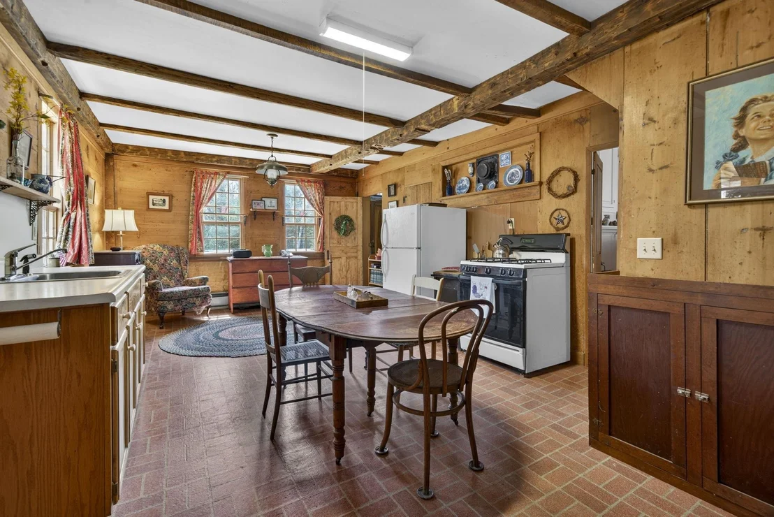 Photo of 334 Brush Brook