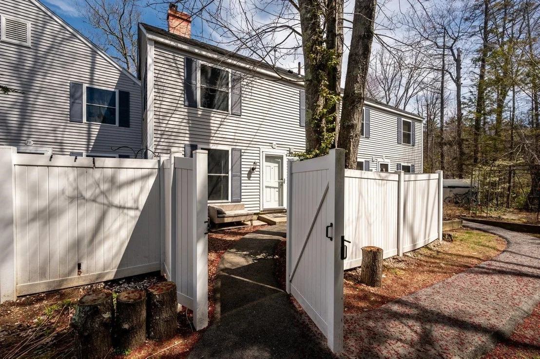 Photo of 29 Hemlock