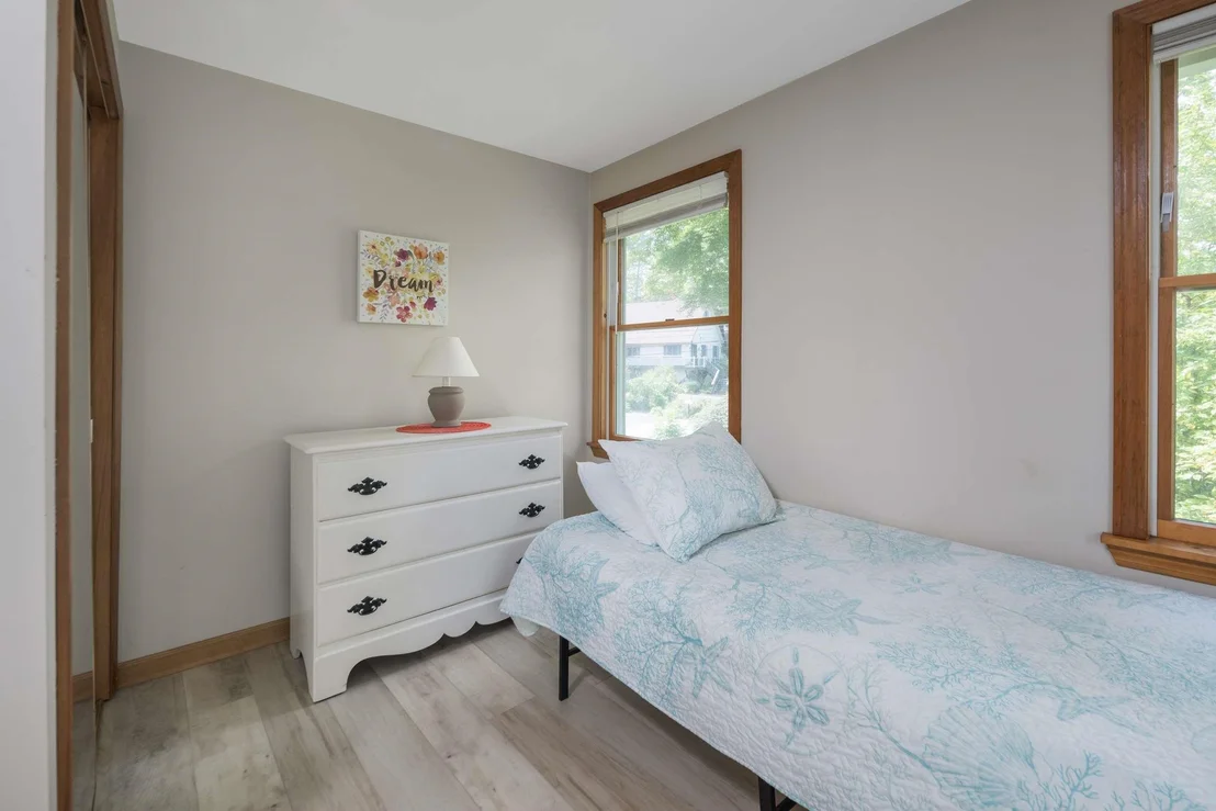 Photo of 35 Beacon