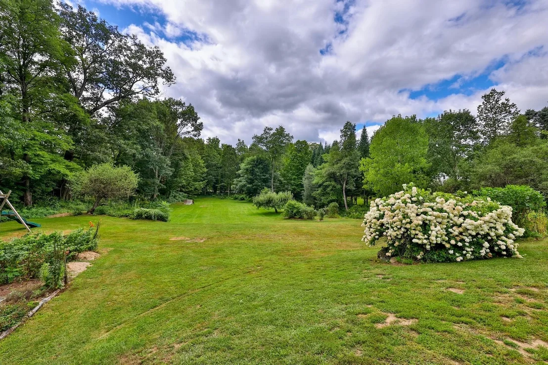 Photo of 11 Maple