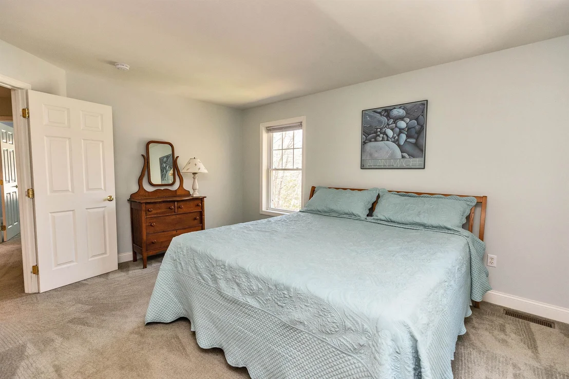 Photo of 20 Robbe Farm