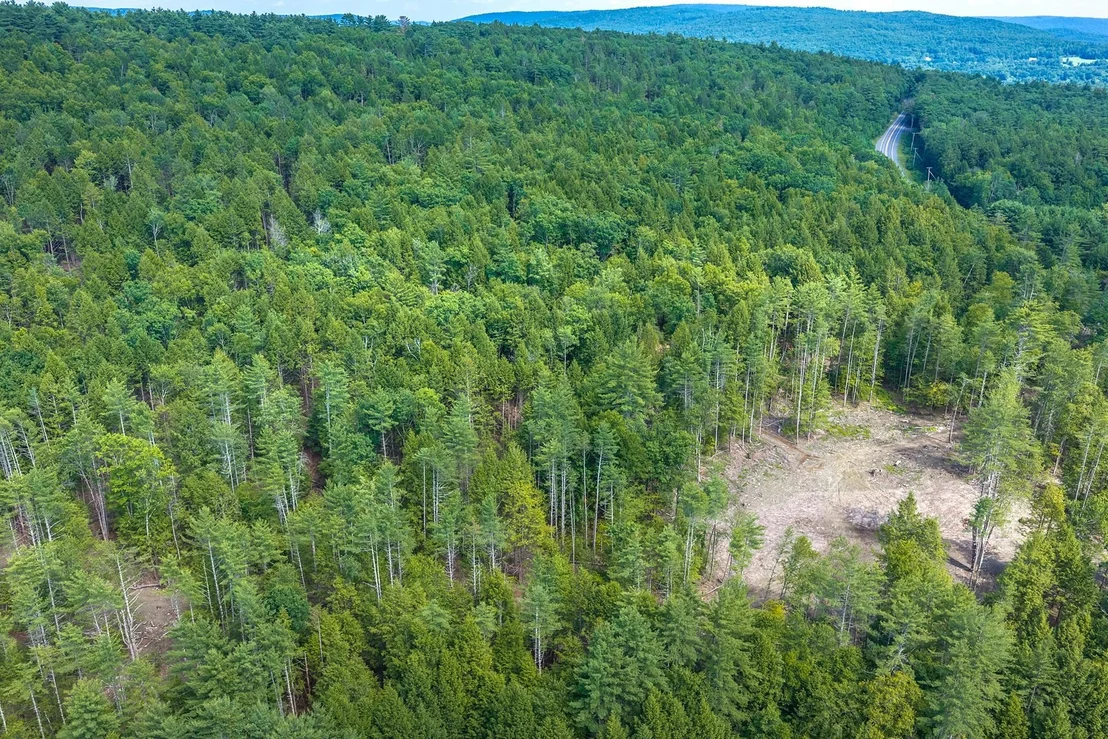 Photo of 40 E Putney Brook