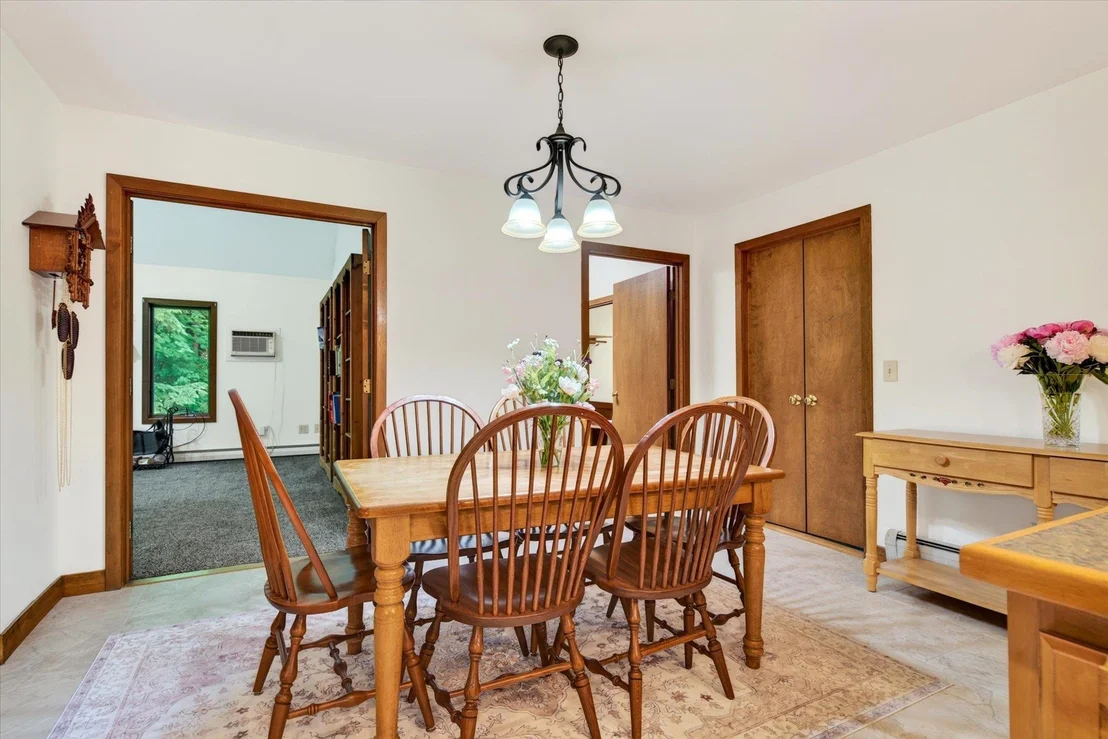 Photo of 243 Cricket Hill