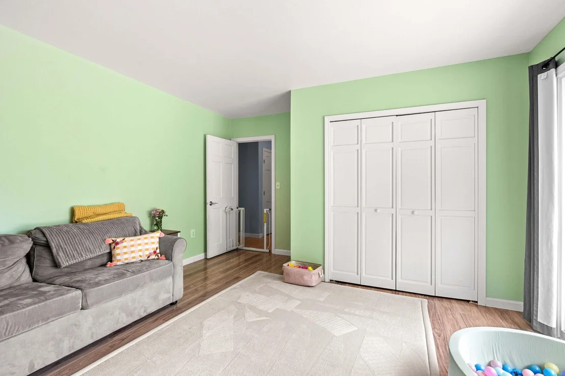 Photo of 9 Pondview