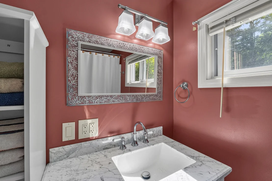 Photo of 6 Hideaway