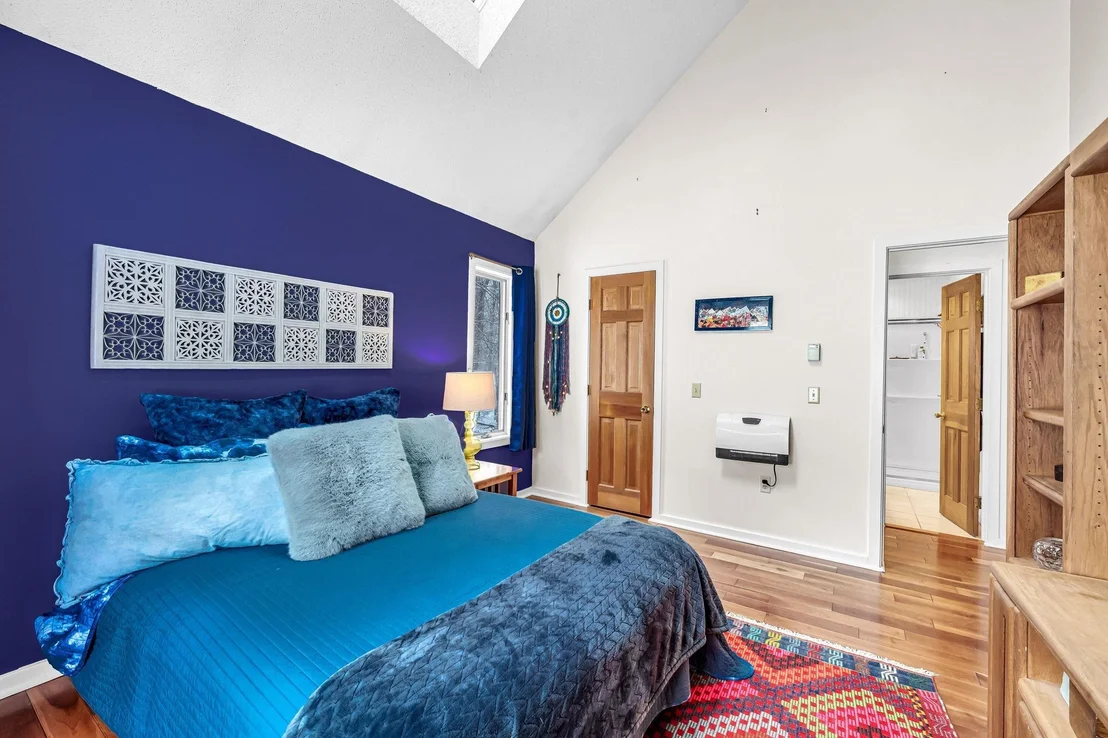 Photo of 36 Buckboard