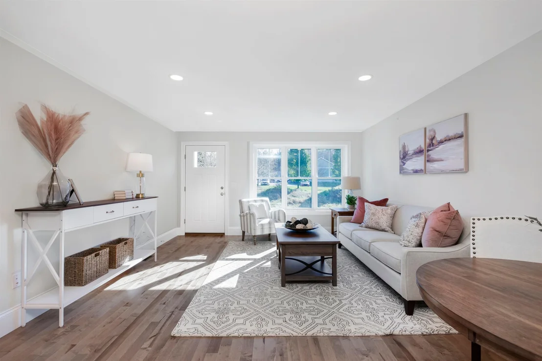 Photo of 1 Barrington
