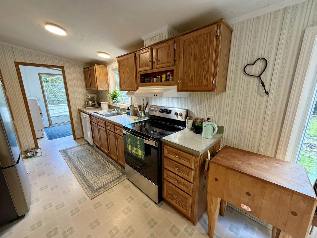 Photo of 96 Lower Pines