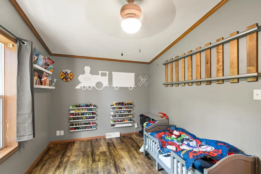 Photo of 1700 Highgate