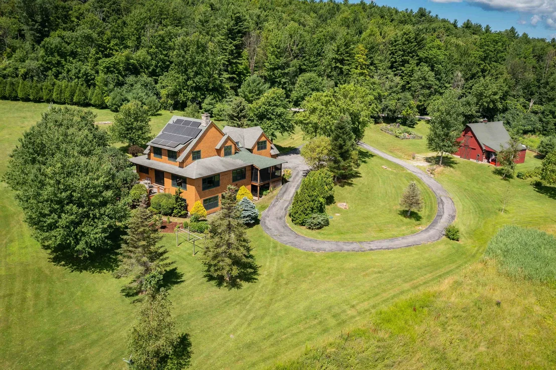 Photo of 947 Oak Hill