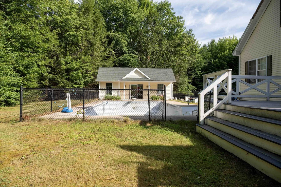 Photo of 633 1st Crown Point