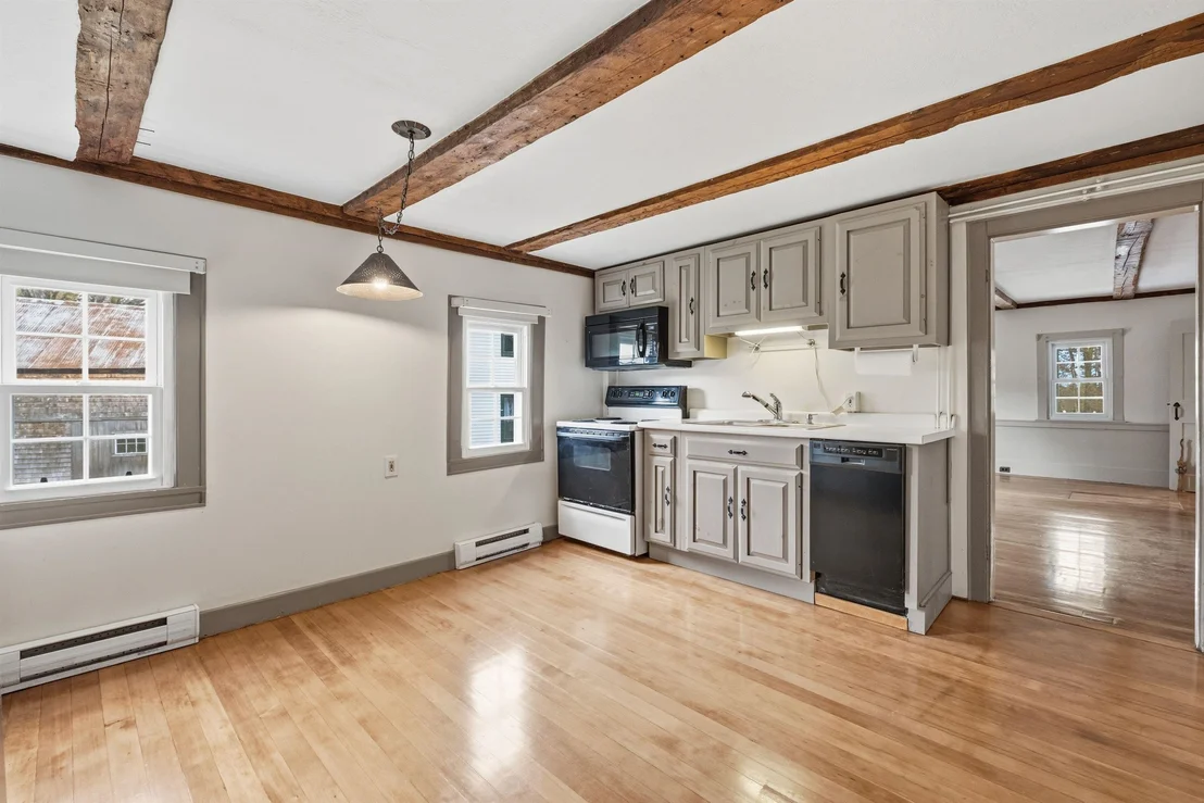 Photo of 275 Granite