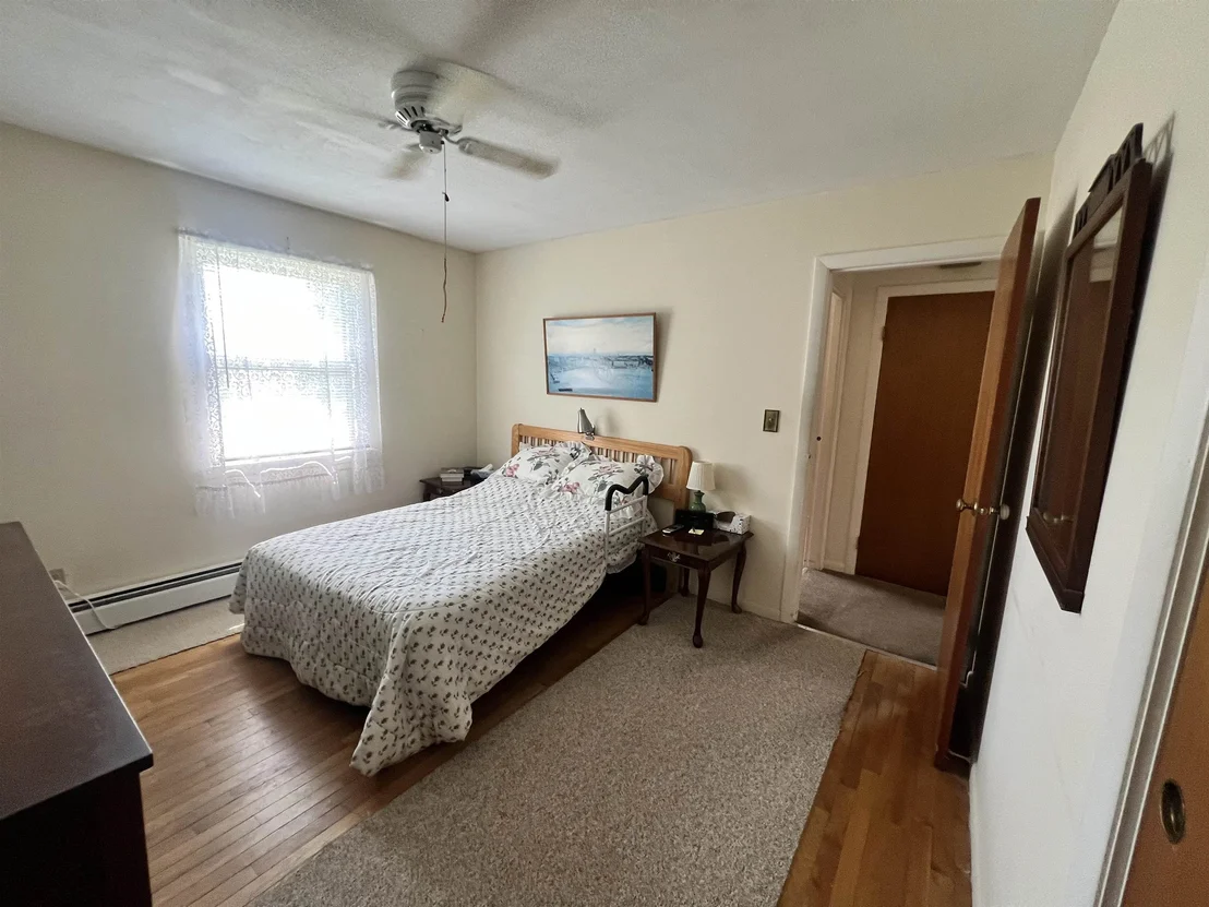 Photo of 140 Dorr