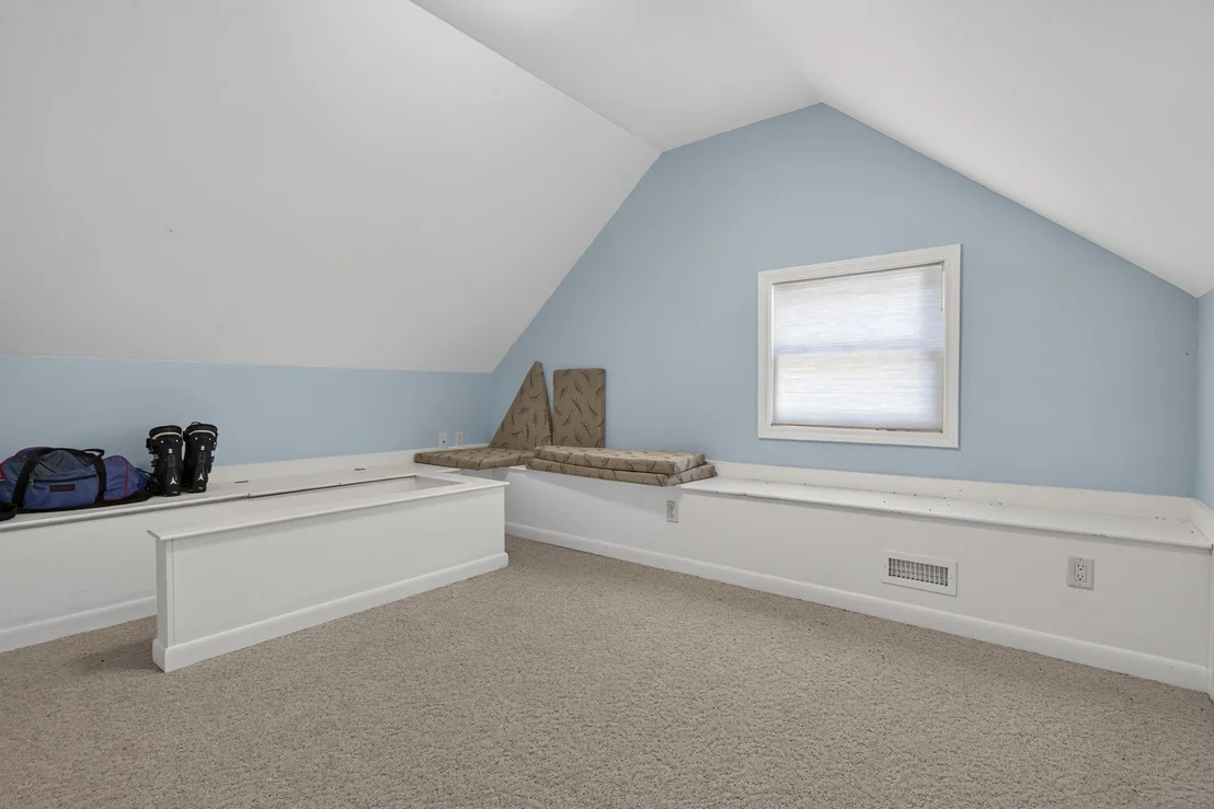 Photo of 536 Whitney