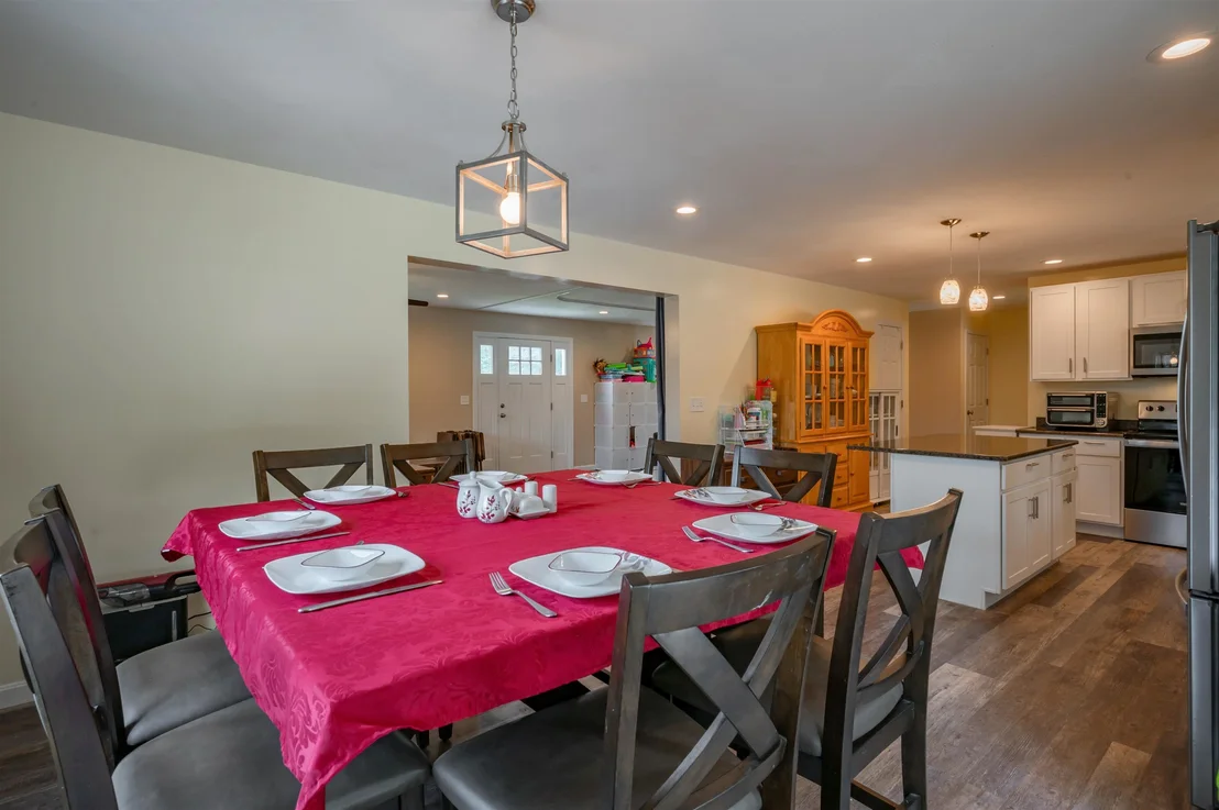 Photo of 885 Mason