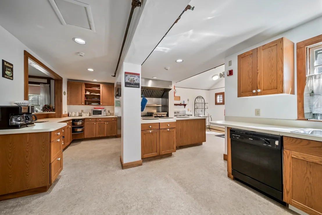 Photo of 28 Pine Colony