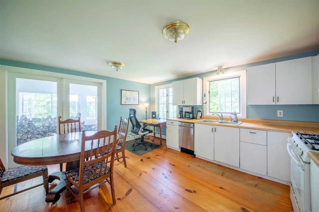 Photo of 254 Lawrence
