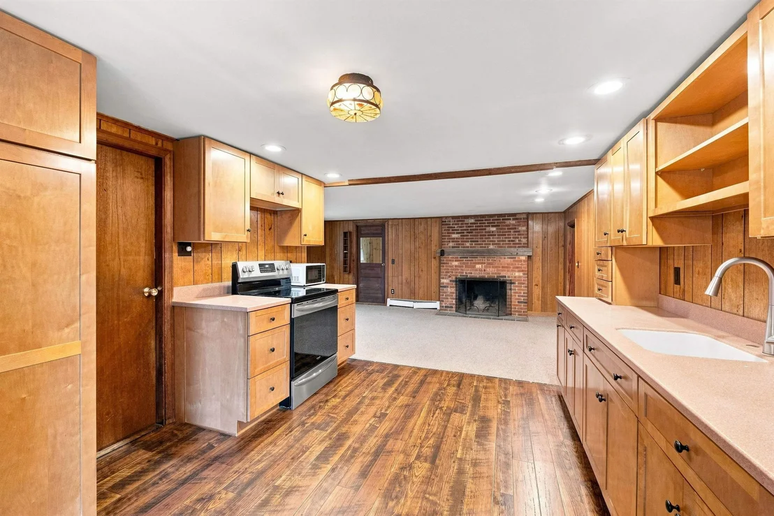Photo of 580 Middle