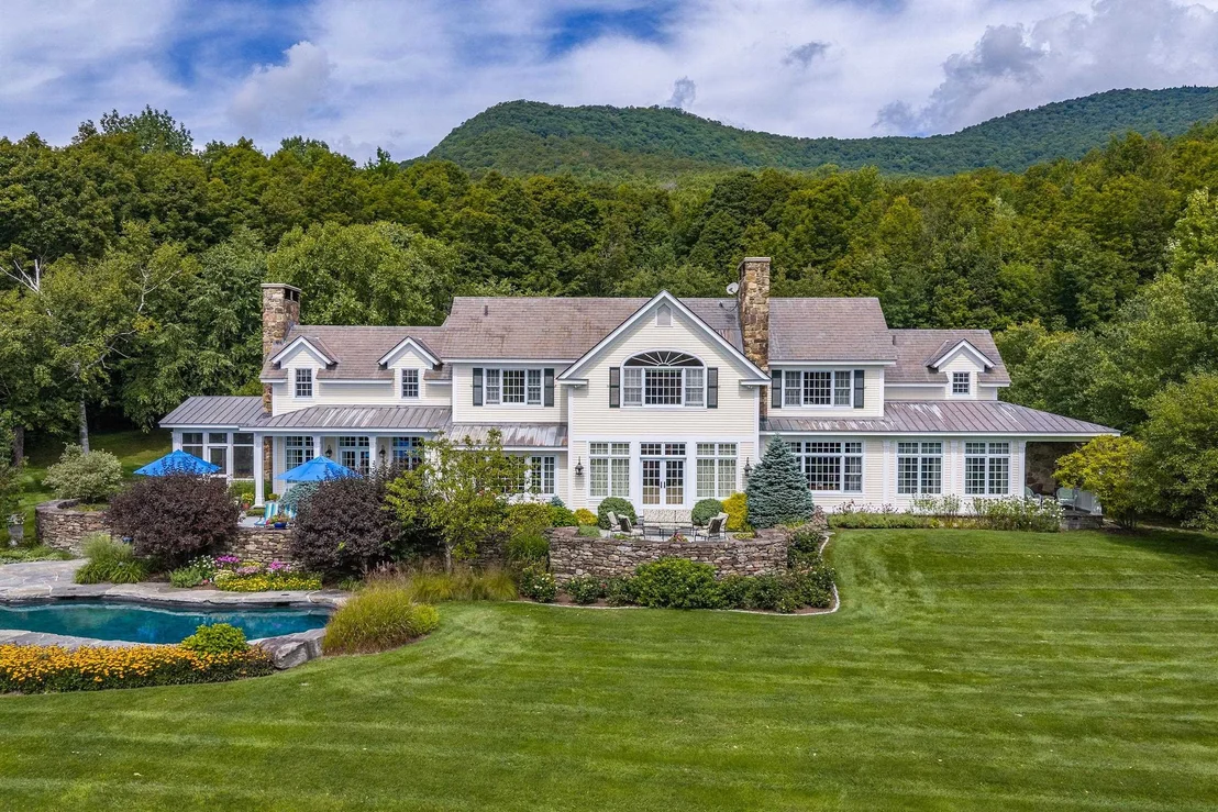 Photo of 325 Twin Willows