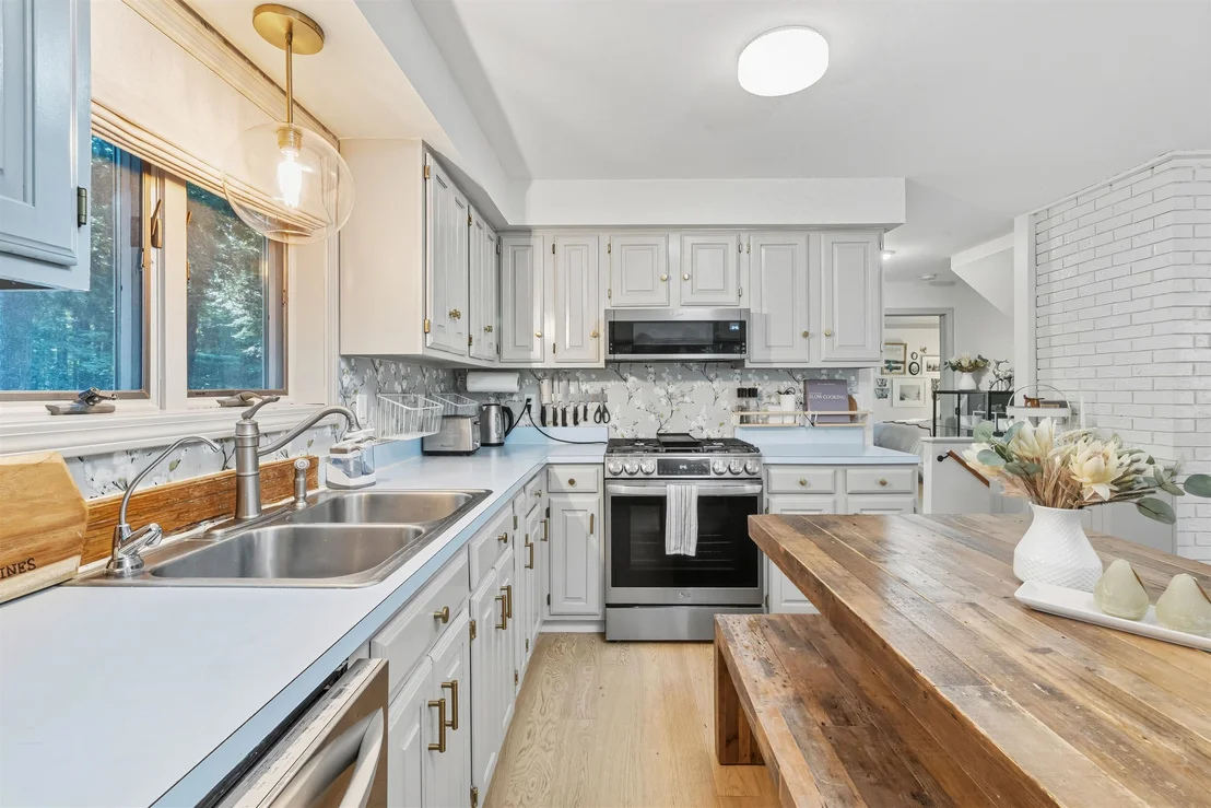 Photo of 429 Rolling Ridge