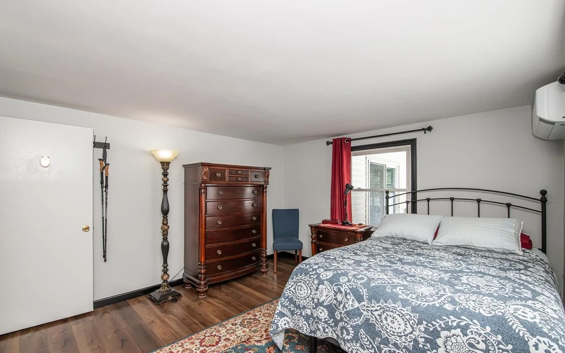 Photo of 169 Central