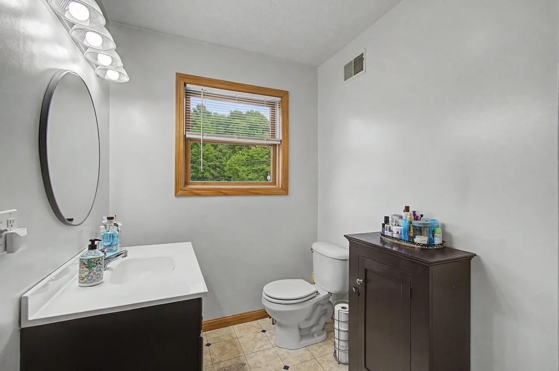 Photo of 2446 Carter Hill
