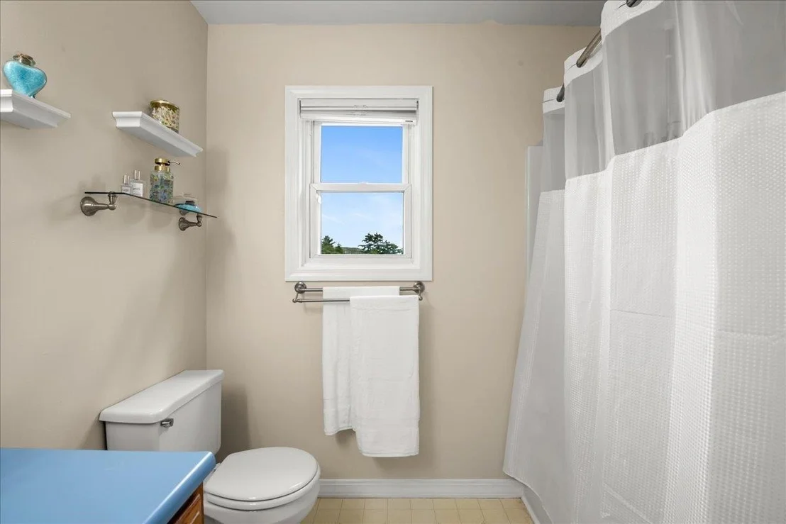 Photo of 381 Bennett