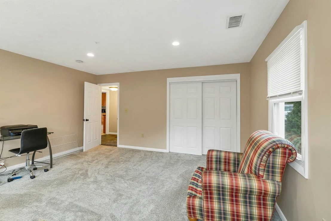 Photo of 78 Warner Hill
