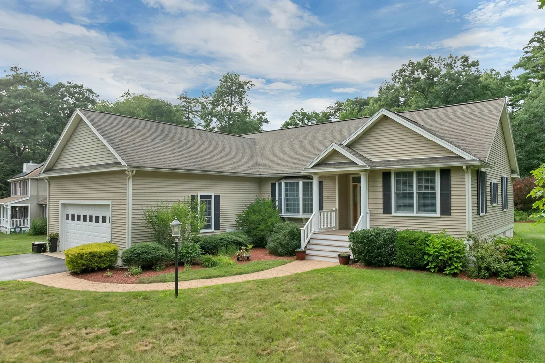 Photo of 112 Pinecrest