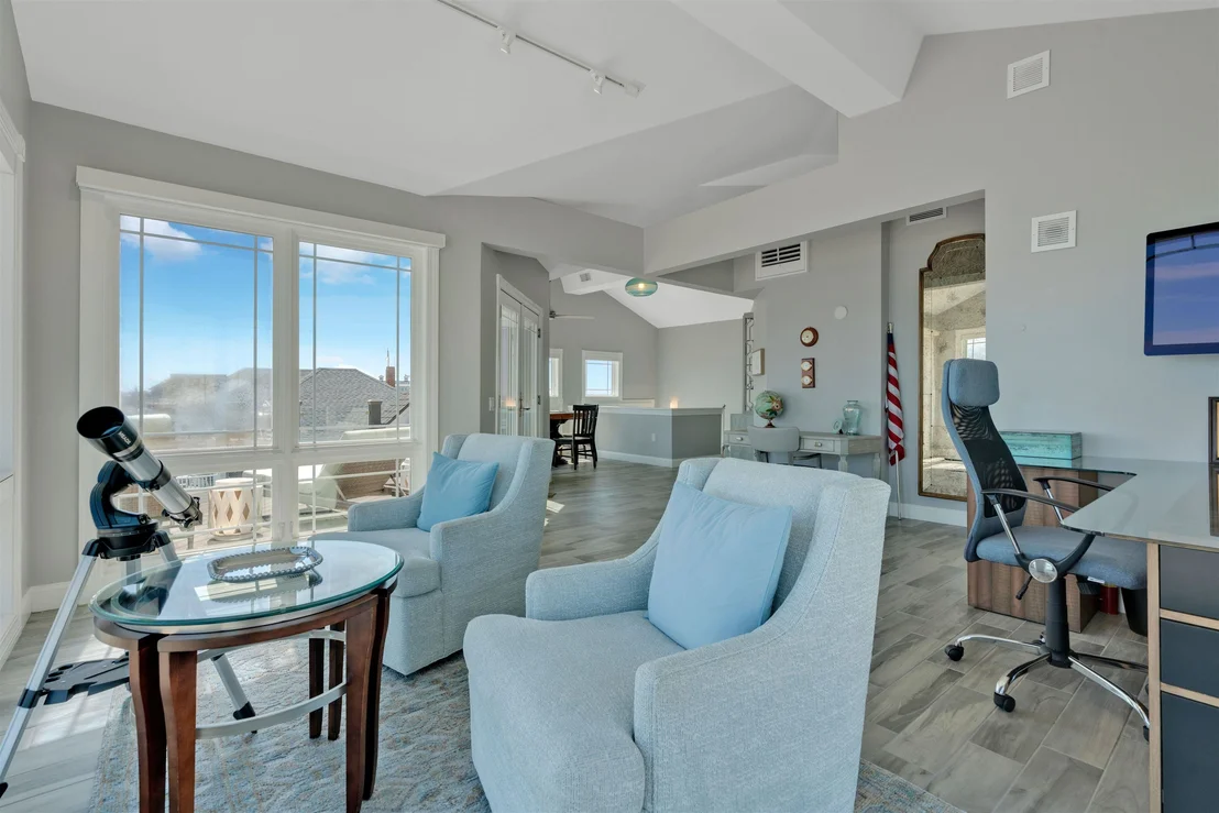 Photo of 741 Ocean