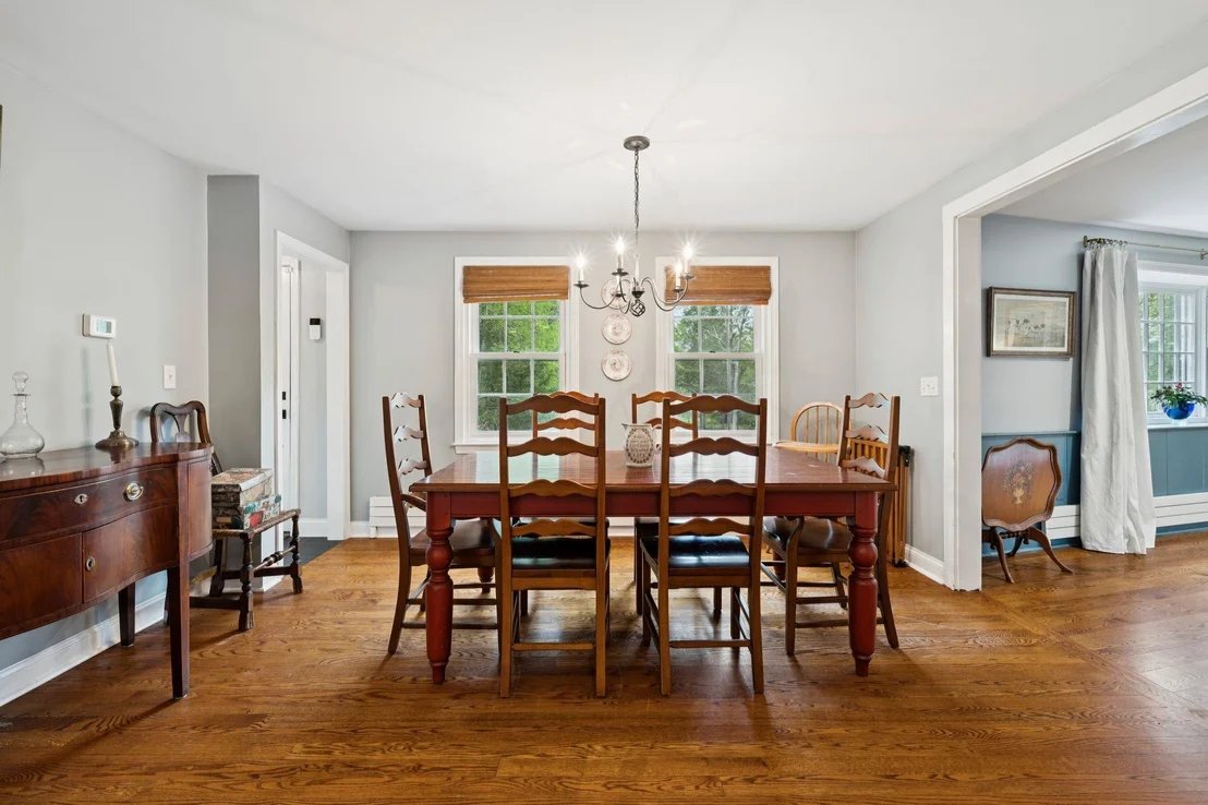 Photo of 12 Hemlock