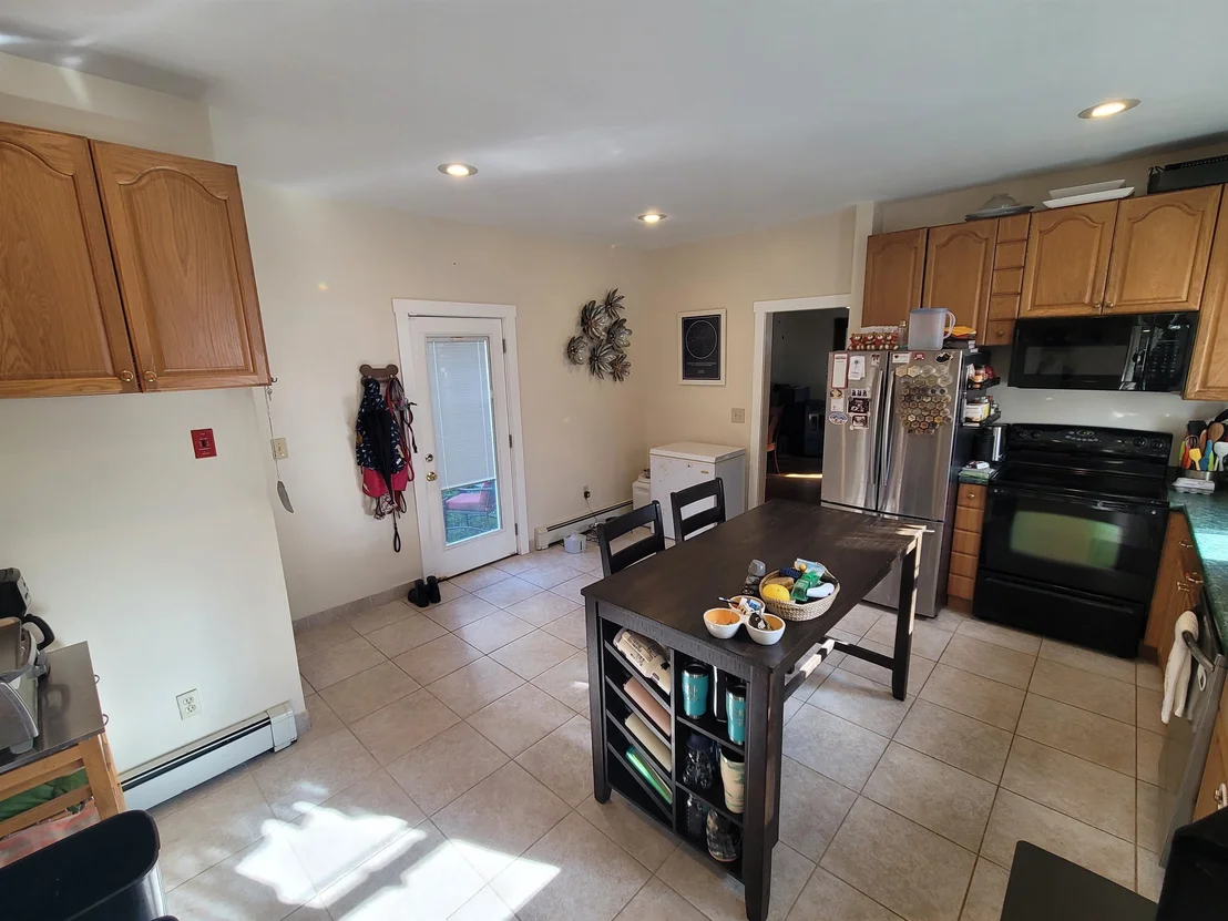 Photo of 622 Central