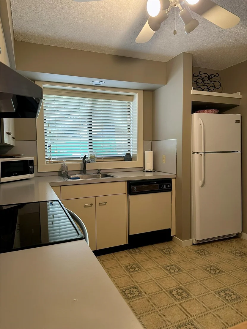 Photo of Unit 1 at 6 Easterly