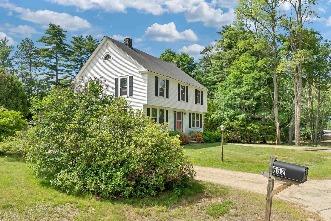 Photo of 652 West Side