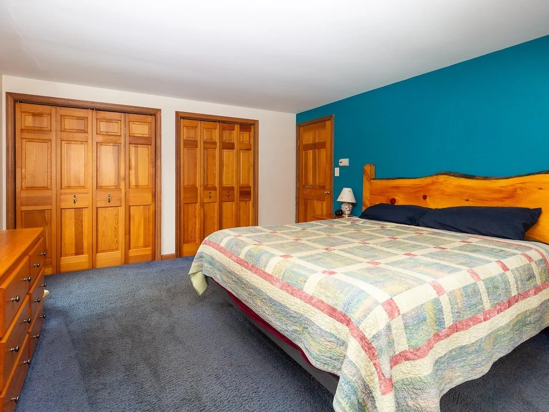 Photo of 8 Laurel