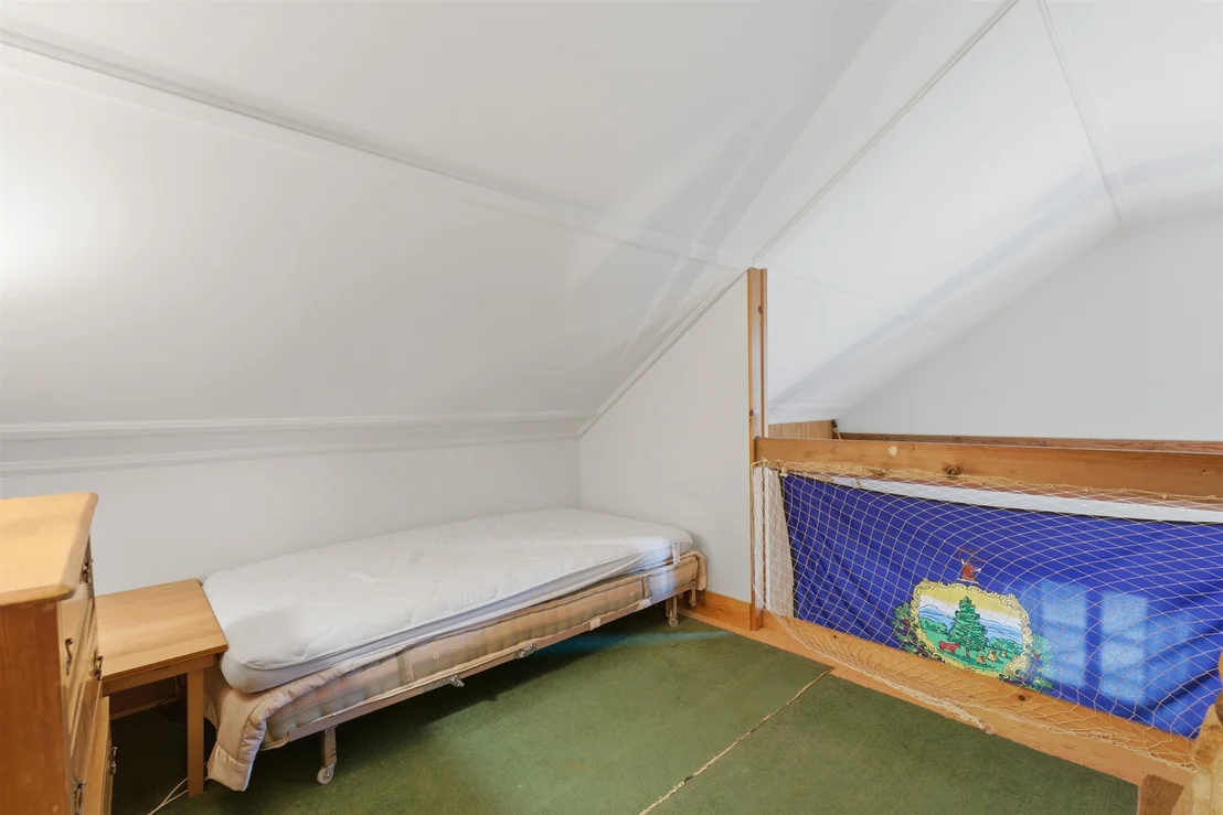 Photo of 2936 Hapgood Pond