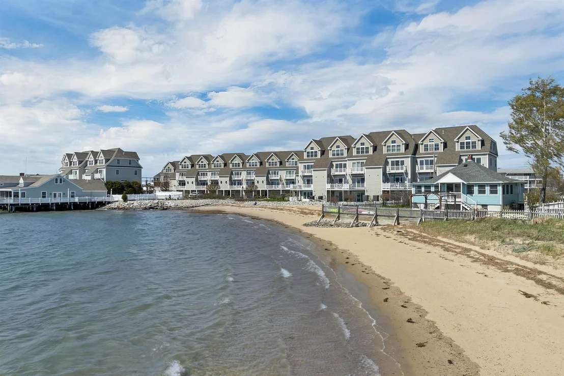 Photo of Unit 9 at 24 Harbor