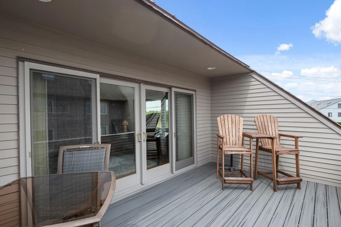 Photo of Unit 6 at 939 Ocean