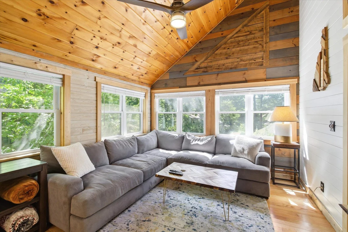 Photo of 18 Third