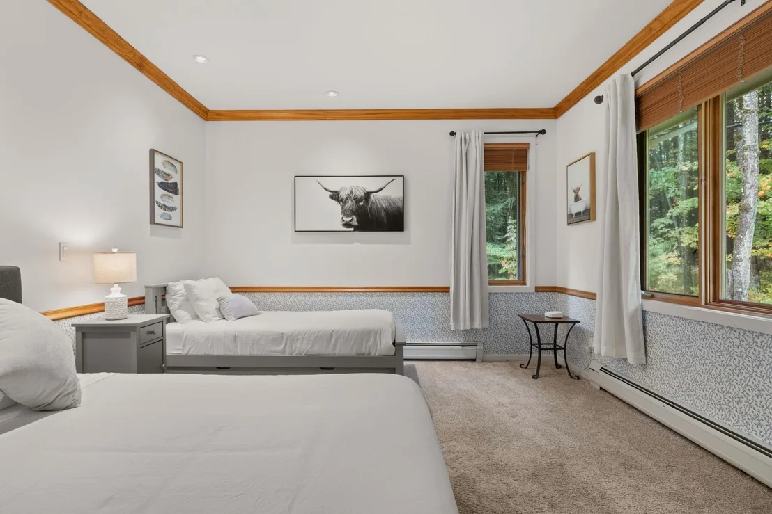 Photo of 835 Alpine View