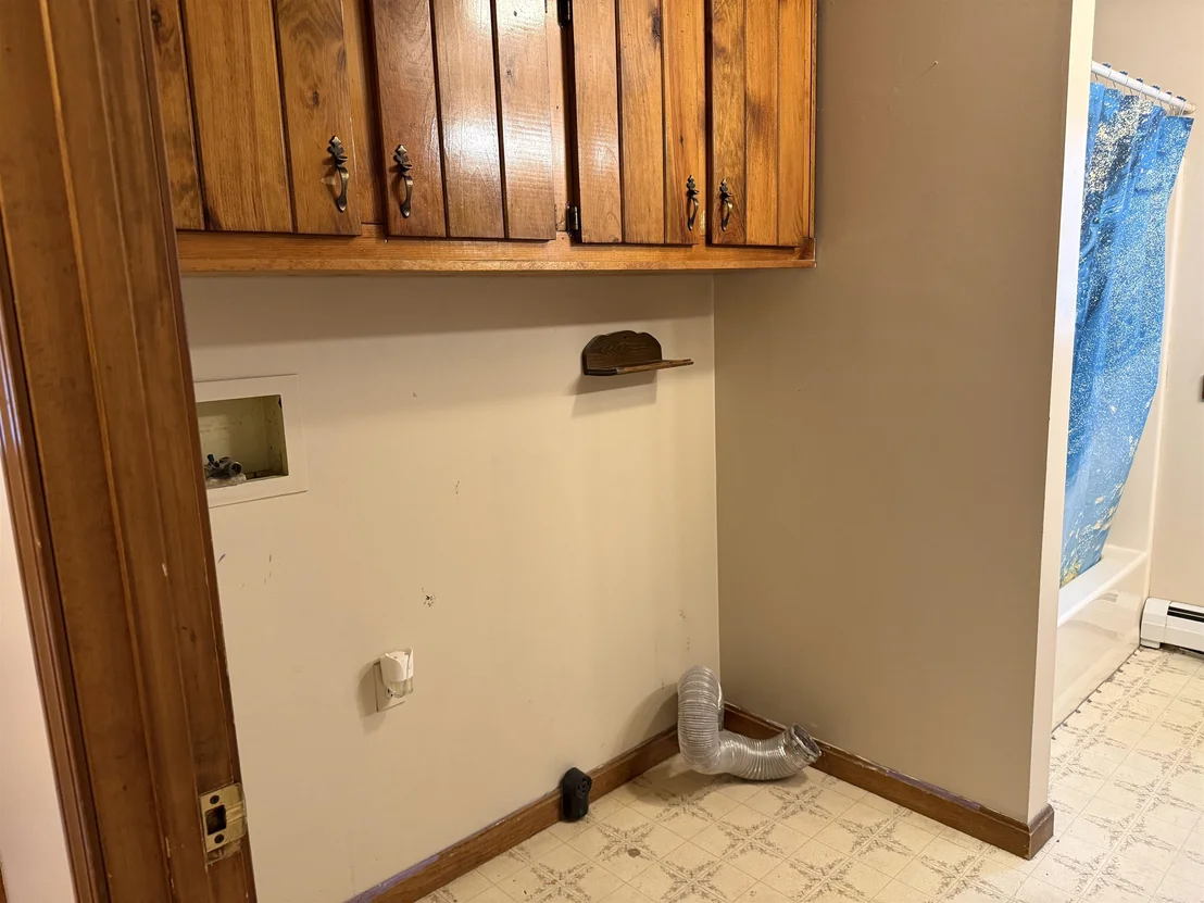 Photo of 2459 Highgate
