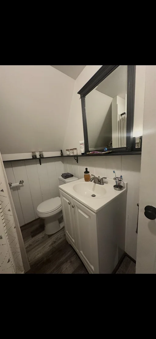 Photo of 8 Main